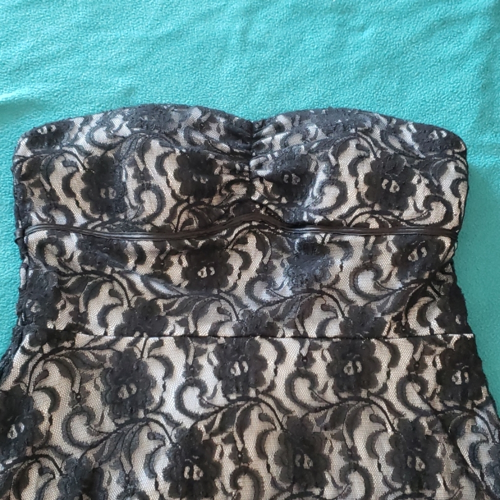 Black strapless Dress - Picture 2 of 10